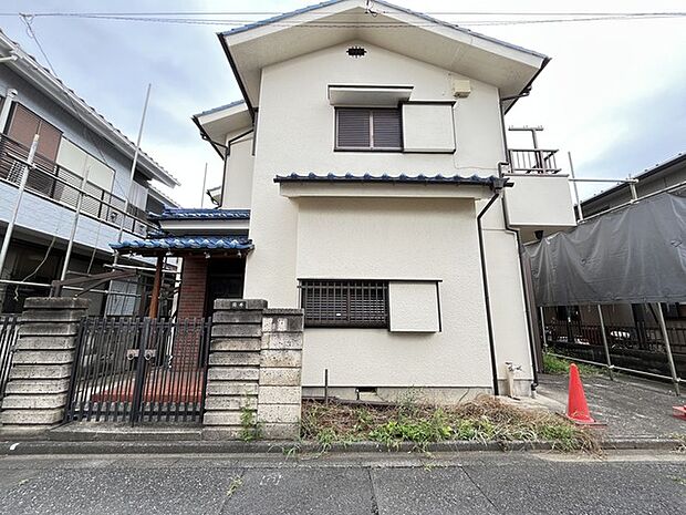 商業施設が徒歩圏内に充実、日々のお買い物も安心な環境です。