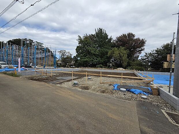 五感で感じる、現地でしかわからない事も沢山ございます。周辺環境なども一緒にご案内いたしますのでお気軽にお問合せください。