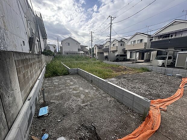 商業施設が徒歩圏内に充実、日々のお買い物も安心な環境です。