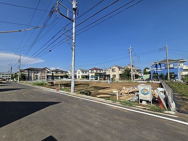 五感で感じる、現地でしかわからない事も沢山ございます。周辺環境なども一緒にご案内いたしますのでお気軽にお問合せください。