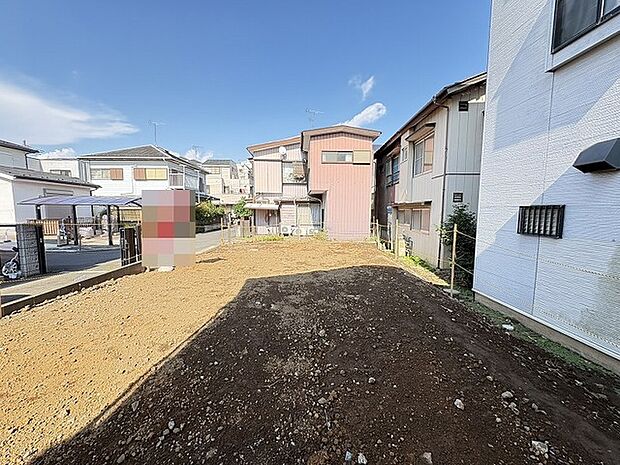 完成は1月頃を予定しております。施工例のご見学も出来ますのでお気軽にお問合せ下さい。