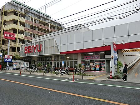 西友西所沢店（730m）
