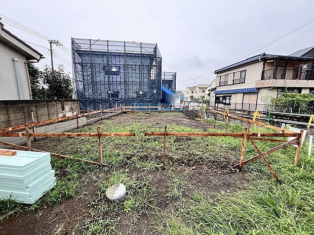 建物建築中です。　完成は令和8年12月末予定です。