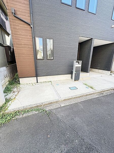 自転車を置くスペースとしても良さそうです。