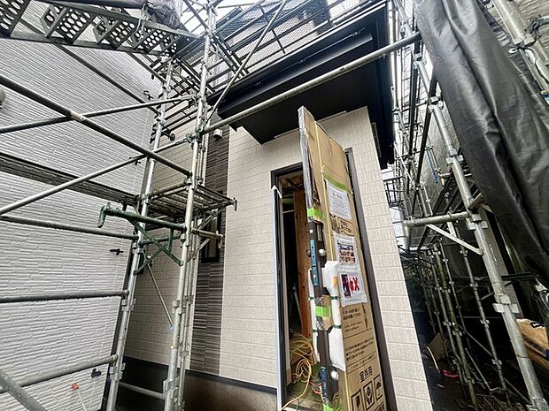 お客様をお迎えする玄関、お家の出入りもスムーズに行えます。