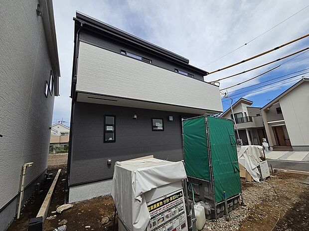 五感で感じる、現地でしかわからない事も沢山ございます。周辺環境なども一緒にご案内いたしますのでお気軽にお問合せください。