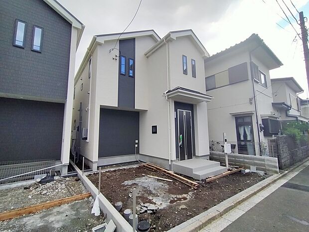 五感で感じる、現地でしかわからない事も沢山ございます。周辺環境なども一緒にご案内いたしますのでお気軽にお問合せください。