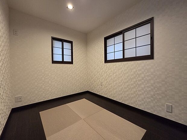 和室があるとやはりどこか心落ち着いてしまいます。客間としてもちょうど良い約3.7帖。