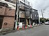 外観：戸建てが立ち並ぶ静かな住宅街。四季折々の移り変わりを感じながら自然と楽しみ、暮らす、そんな毎日を日々の中で感じられる住環境 