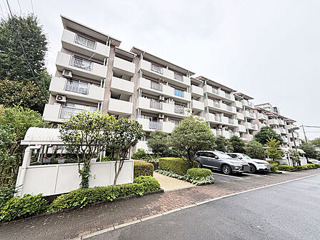 五感で感じる、現地でしかわからない事も沢山ございます。周辺環境なども一緒にご案内いたしますのでお気軽にお問合せください。