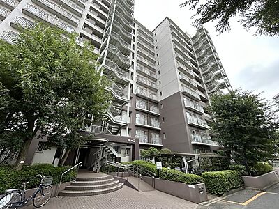 外観:五感で感じる、現地でしかわからない事も沢山ございます。周辺環境なども一緒にご案内いたしますのでお気軽にお問合せください。 外観:五感で感じる、現地でしかわからない事も沢山ございます。周辺環境なども一緒にご案内いたしますのでお気軽にお問合せください。