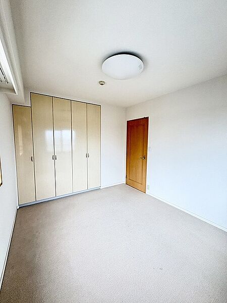 角部屋ならではの全居室に窓のある造りです。