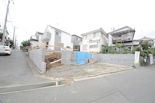 五感で感じる、現地でしかわからない事も沢山ございます。周辺環境なども一緒にご案内いたしますのでお気軽にお問合せください。