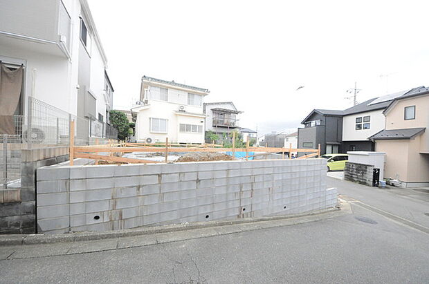 開放感のある角地のお家です。