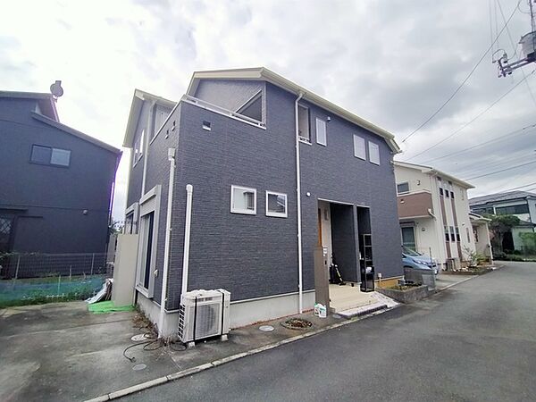 五感で感じる、現地でしかわからない事も沢山ございます。周辺環境なども一緒にご案内いたしますのでお気軽にお問合せください。