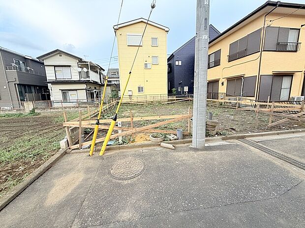 商業施設が徒歩圏内に充実、日々のお買い物も安心な環境です。