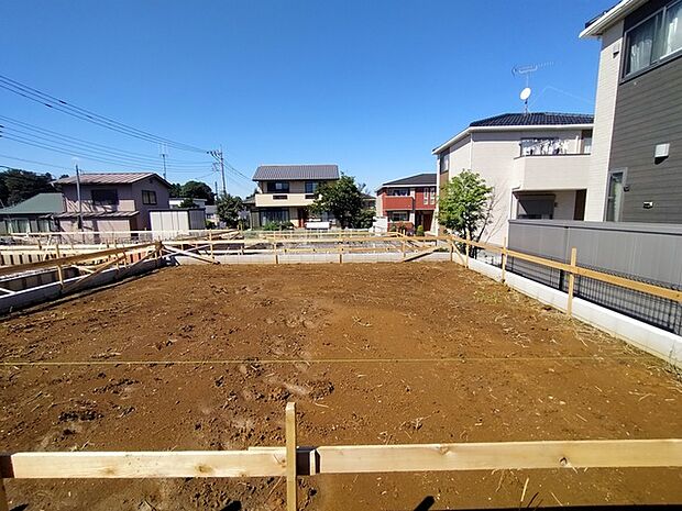 五感で感じる、現地でしかわからない事も沢山ございます。周辺環境なども一緒にご案内いたしますのでお気軽にお問合せください。
