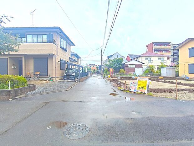 商業施設が徒歩圏内に充実、日々のお買い物も安心な環境です。