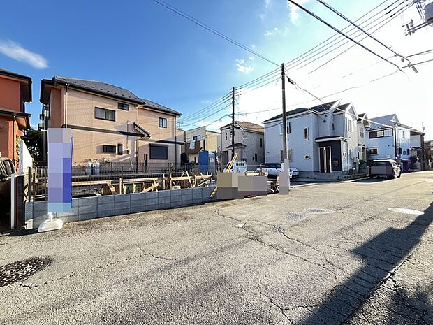 窓から眺める風景は一日の疲れを癒すヒーリングを奏でる、心地の良い時間を演出してくれます。室内も重要ですが、周りの環境もマイホーム選びの大事なポイント