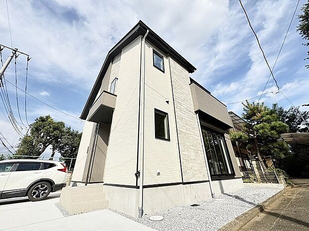 五感で感じる、現地でしかわからない事も沢山ございます。周辺環境なども一緒にご案内いたしますのでお気軽にお問合せください。