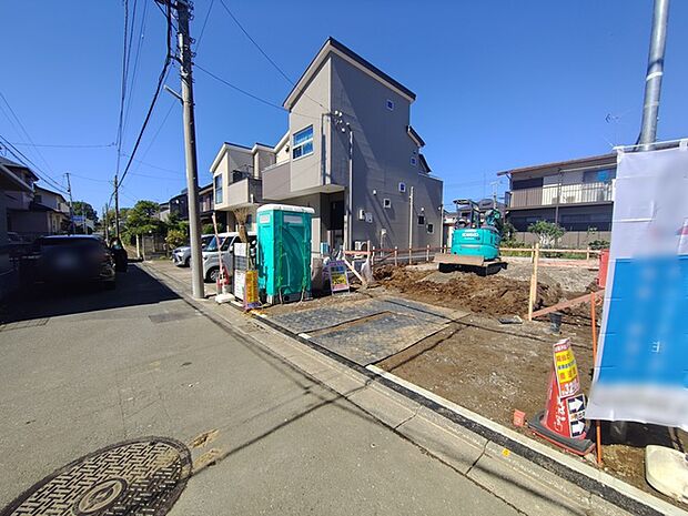 五感で感じる、現地でしかわからない事も沢山ございます。周辺環境なども一緒にご案内いたしますのでお気軽にお問合せください。 