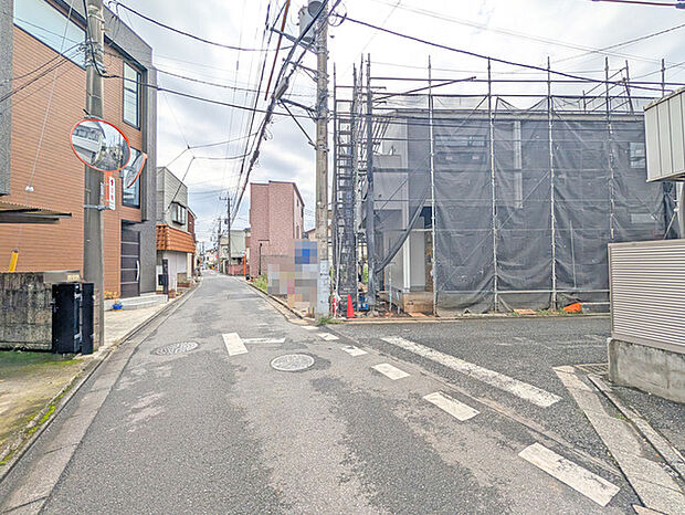 建築中ですが、同じグレードの完成済み建物を参考にご覧になることもできます。現地より最寄りの物件をご案内しますので、お気軽にご要望をお聞かせください