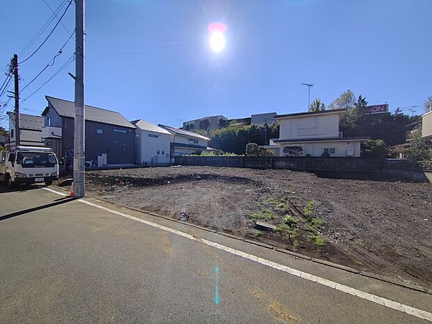 五感で感じる、現地でしかわからない事も沢山ございます。周辺環境なども一緒にご案内いたしますのでお気軽にお問合せください。