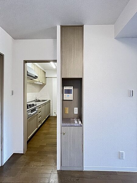 小さ目だけど整理整頓に欠かせない収納