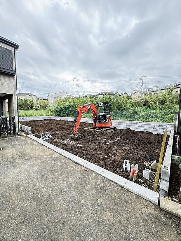 交通量や周辺の街並みなど是非現地でご覧になってみて下さい。