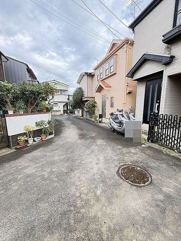車通りのない前面道路