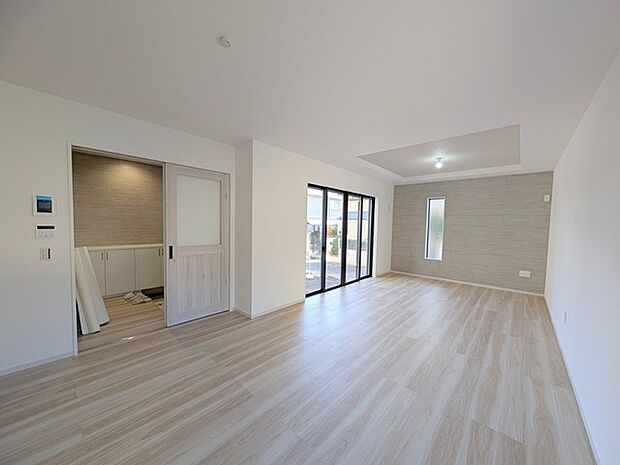 開放感と採光にこだわった、18.7帖のLDK。