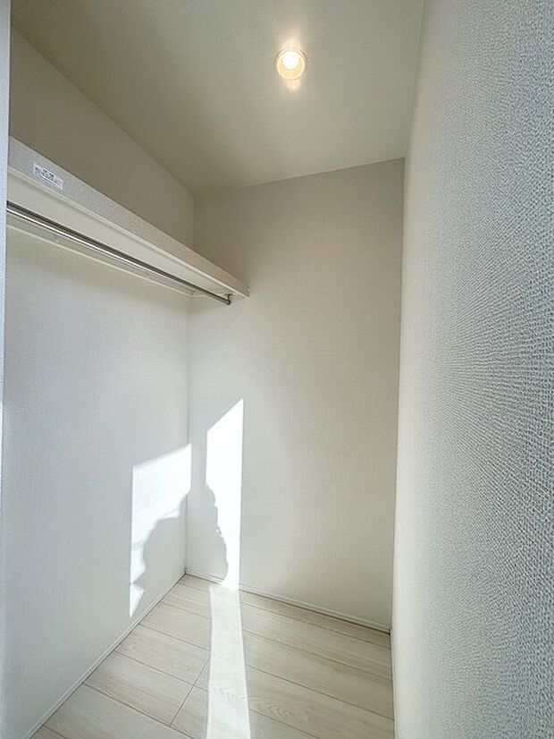 ウォークインクローゼットのある住まいで収納上手な生活。 