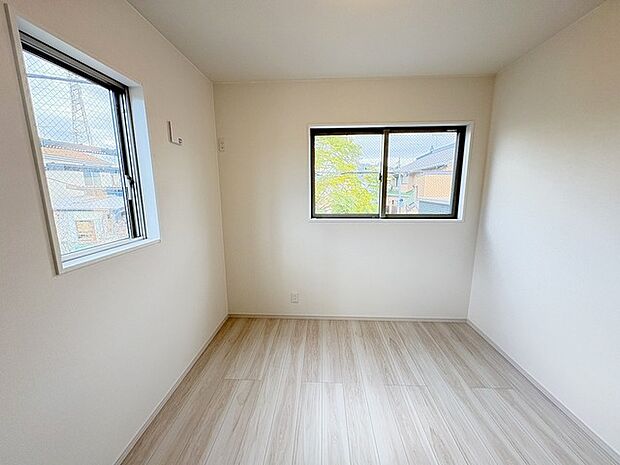 完成済み、実物をじっくりチェックできます。 