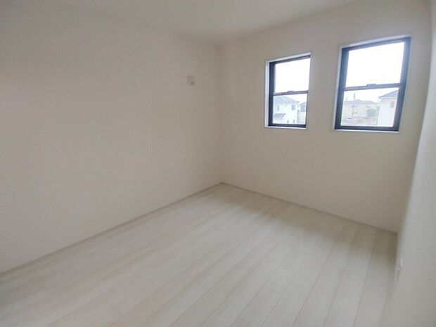 完成済み、実物をじっくりチェックできます。