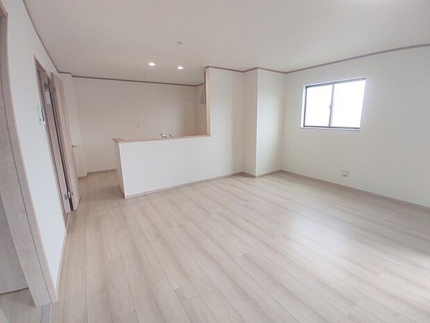 完成済み、実物をじっくりチェックできます。