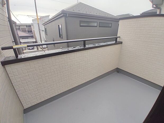 閑静な住宅地で、小さなお子様がいるご家族にも安心。