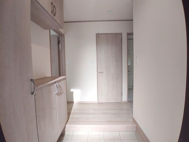 玄関は家の顔でもあります。広いと気持ちがいいですね!