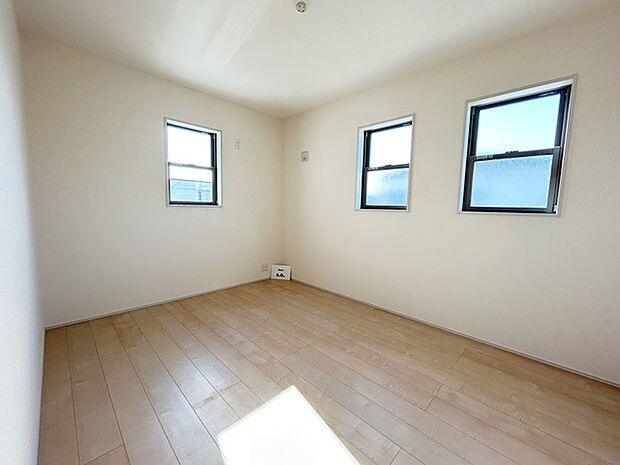 完成済み、実物をじっくりチェックできます。 