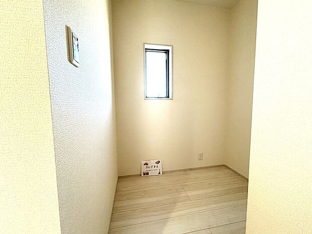 たっぷりの収納スペースで快適に暮らせそう。 