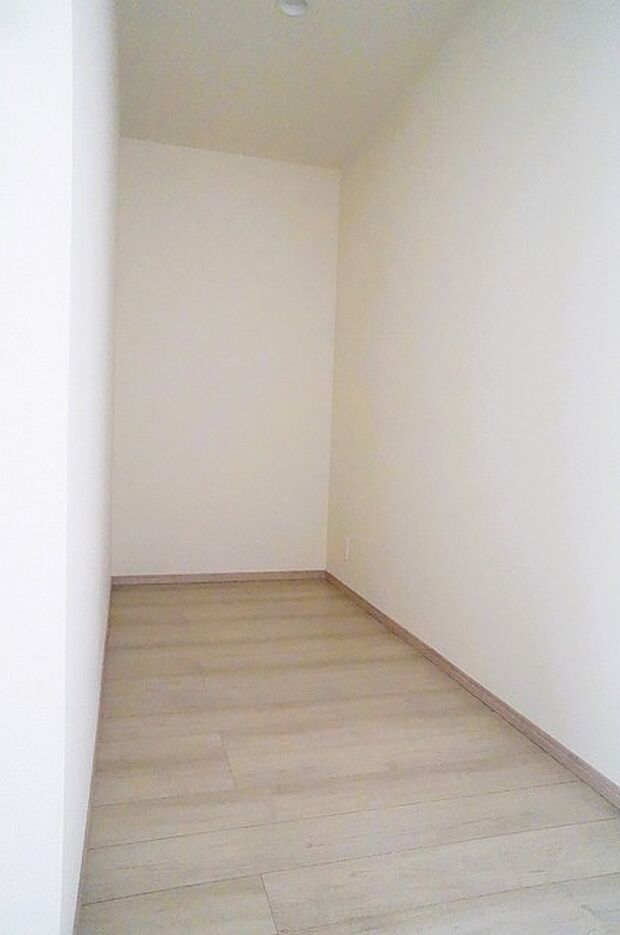 キッチンに立つ楽しみがグッと上がるパントリー。現地でイメージトレーニングしてみましょう。 