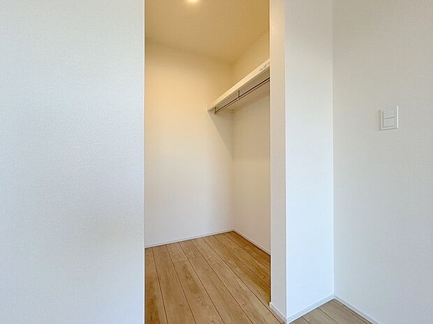 ウォークインクローゼットのある住まいで収納上手な生活。 