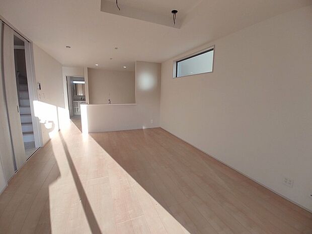 リビングは家具の配置も思いのまま。自由度が高い設計です。