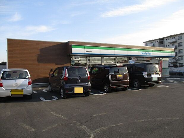 ファミリーマート 鴻巣富士見店(340m)