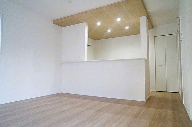 完成済み、実物をじっくりチェックできます。 