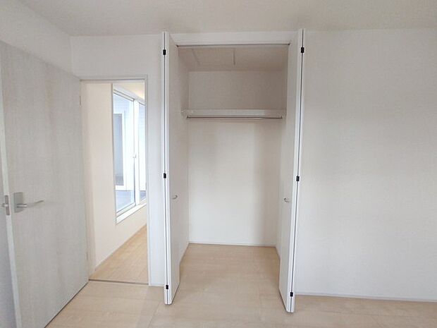 部屋ごとに設けた収納は、住みやすさへのこだわり。 