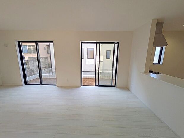 朝から日差しいっぱい、 早起きしたくなるＬＤＫ。 