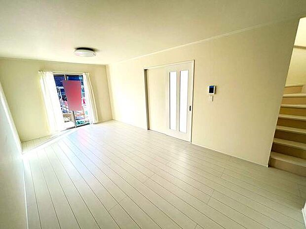 家族団らんの時間も増えそうな、くつろぎのLDK。