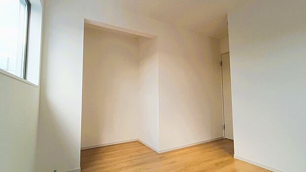 たっぷりの収納スペースで快適に暮らせそう。 