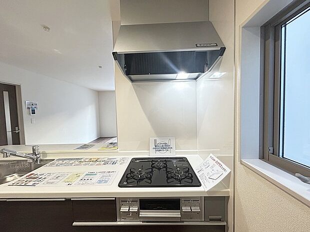 3口のガスコンロで、お料理はよりスピーディーに。