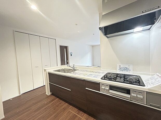 お料理を効率的に、楽しく。あったらいいなをかなえてくれるシステムキッチン。 